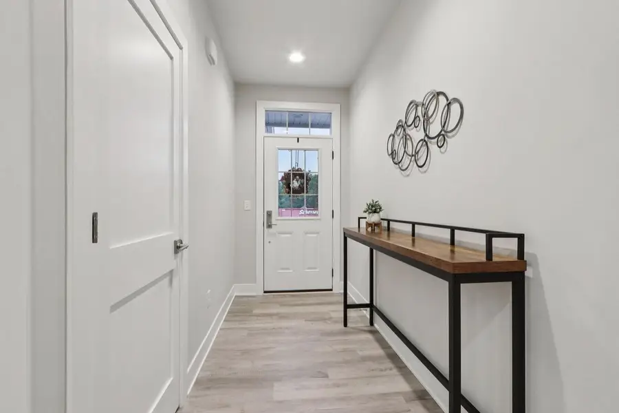 405 Falcon DRIVE #12, Burlington, WI 53105 - Image #2