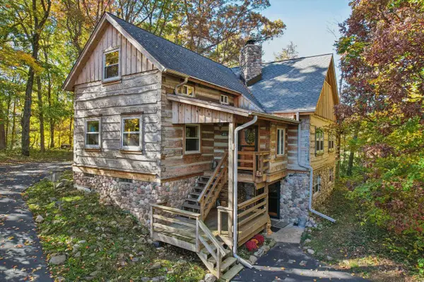 5996 Donegal ROAD, Hubertus, WI 53033