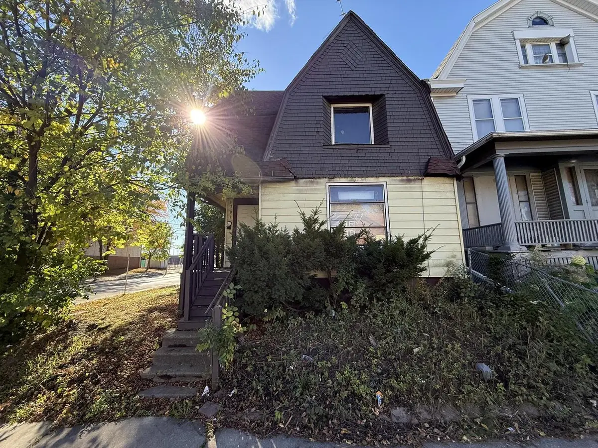 3701 W Kilbourn AVENUE, Milwaukee, WI 53208 - Image #1