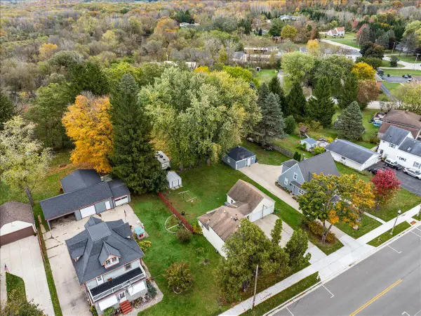 300 W Main STREET, Newburg, WI 53060