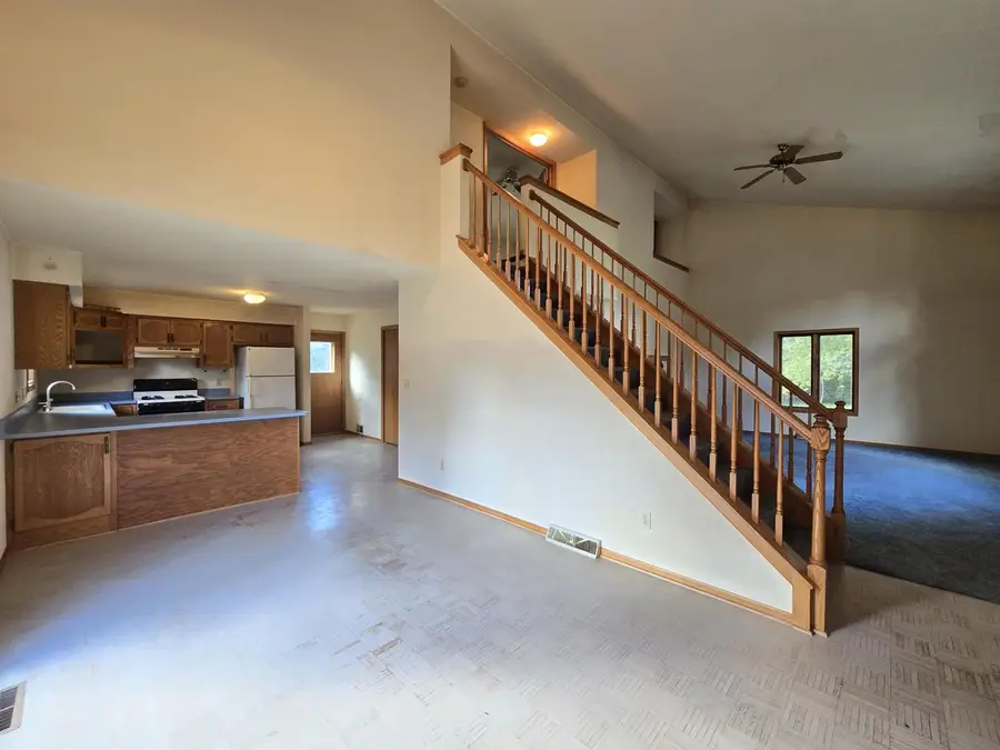 W378S5045 W Pretty Lake ROAD, Dousman, WI 53118 - Image #2