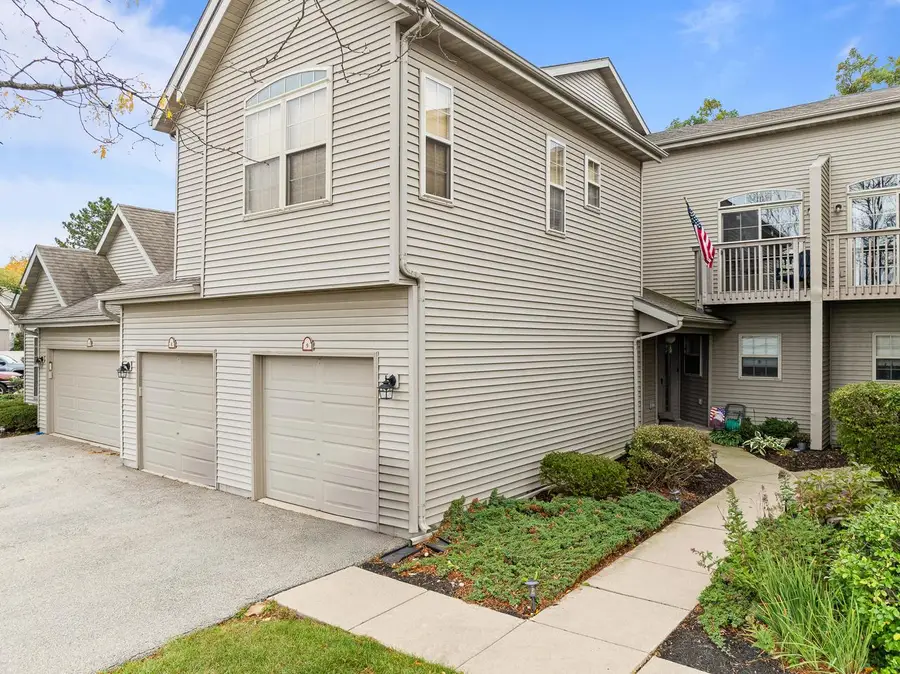 500 S Edwards BOULEVARD #9, Lake Geneva, WI 53147 - Image #2