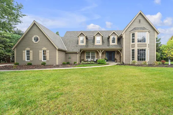 331 Juniper COURT, Grafton, WI 53024