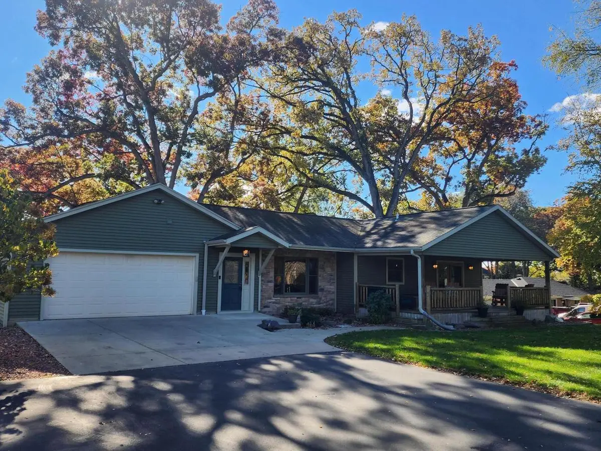 2408 S Teut ROAD, Burlington, WI 53105 - Image #1