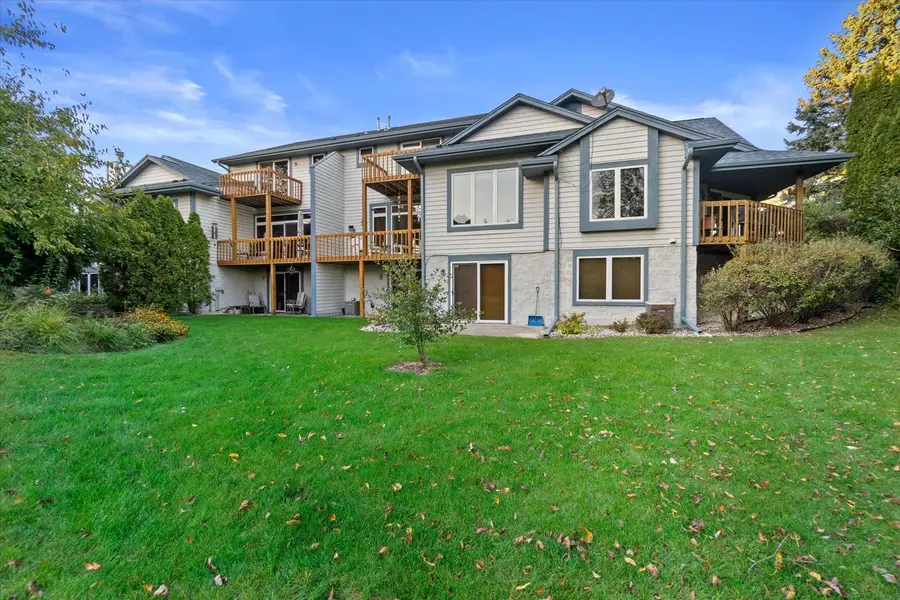 613 Bay View ROAD, Mukwonago, WI 53149 - Image #2