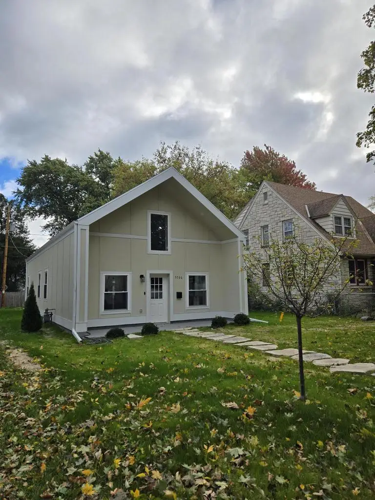 5766 N 42nd STREET, Milwaukee, WI 53209 - #3