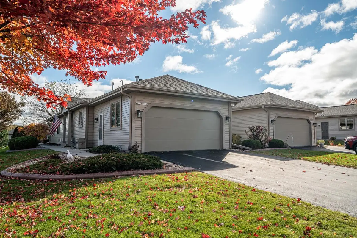 W175N8080 Robin CIRCLE, Menomonee Falls, WI 53051 - Image #1