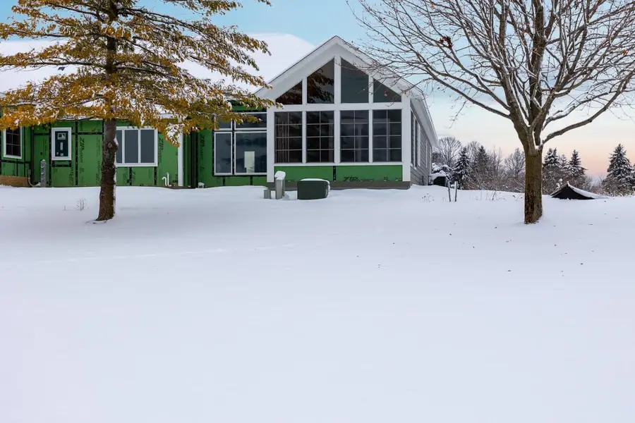 303 Fairway Meadows LANE, Sheboygan Falls, WI 53085 - Image #2