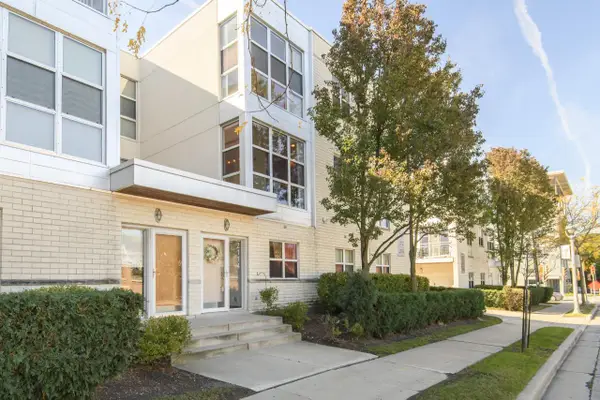 2114 N Commerce STREET, Milwaukee, WI 53212