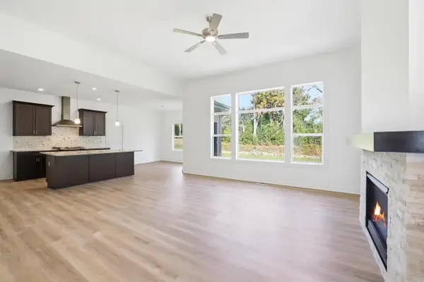 842 Medina DRIVE, Mukwonago, WI 53149