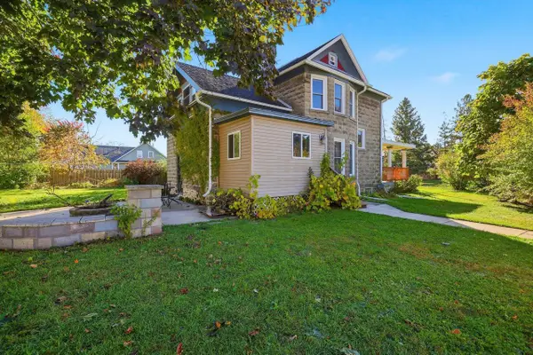 2872 Edwards STREET, East Troy, WI 53120