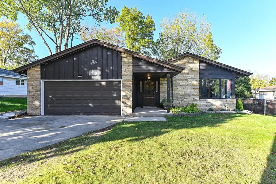 1800 Mackinac AVENUE, South Milwaukee, WI 53172 - Image #2