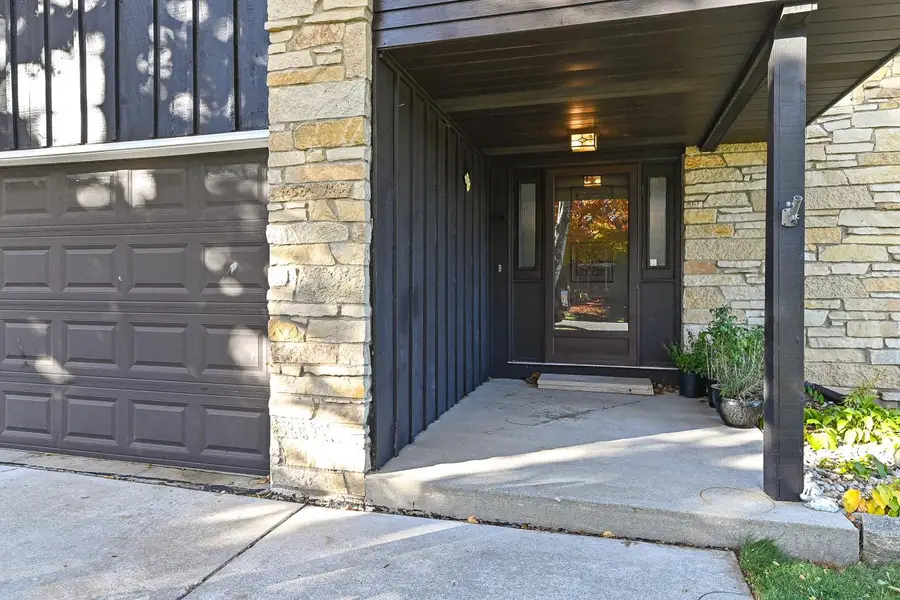 1800 Mackinac AVENUE, South Milwaukee, WI 53172 - Image #3