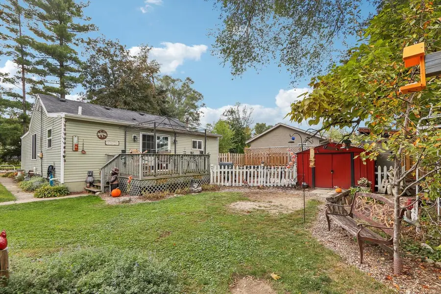 32808 S Lakeshore DRIVE, Burlington, WI 53105 - Image #2