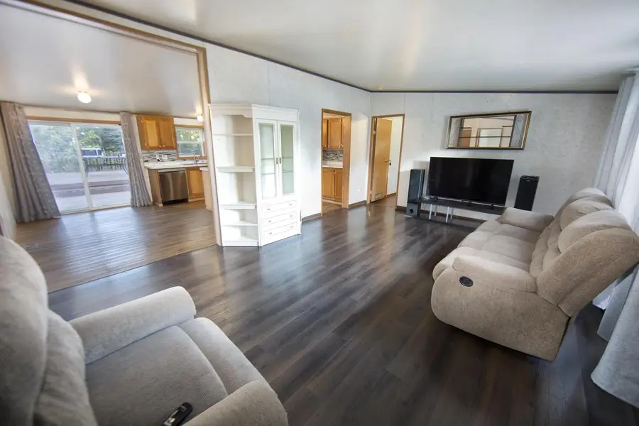 506 Center STREET, Clyman, WI 53016 - Image #2