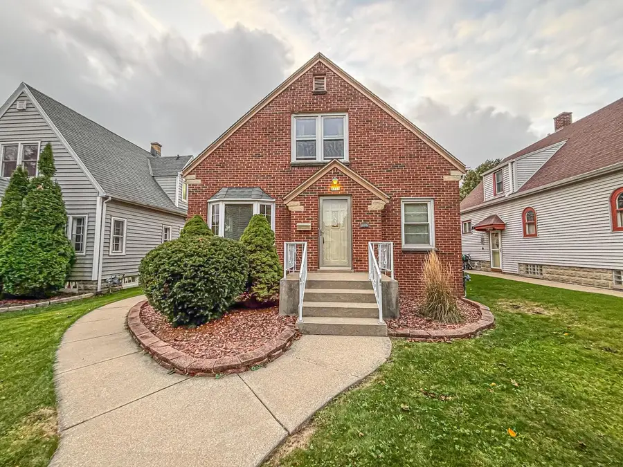 3723 S 18th STREET #3725, Milwaukee, WI 53221 - Image #2