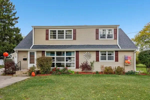 1400 Summit AVENUE #1402, Waukesha, WI 53188