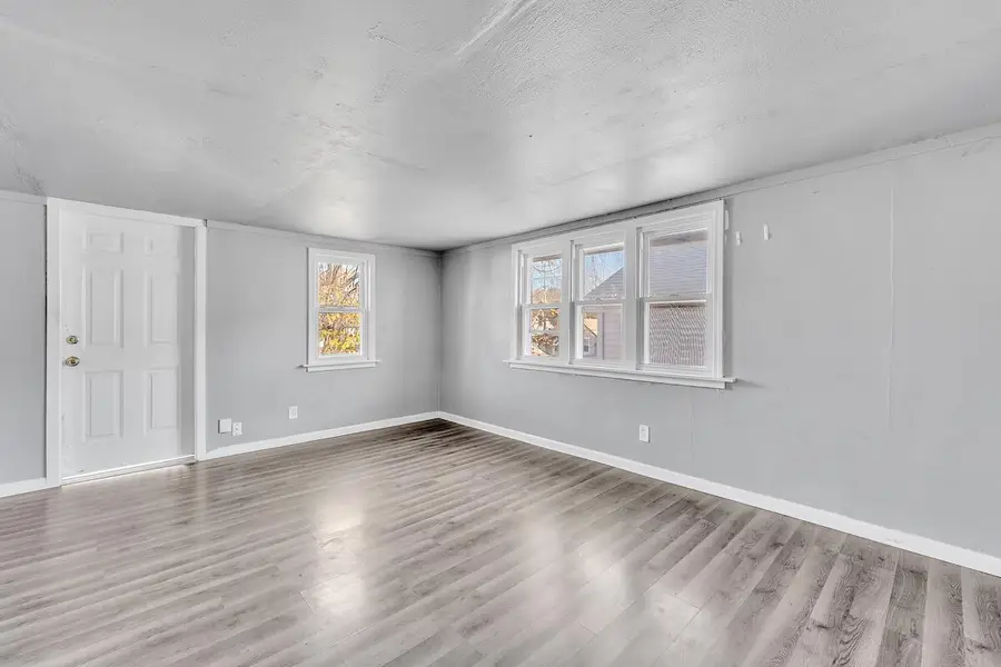 1330 W Scott STREET, Milwaukee, WI 53204 - Image #3