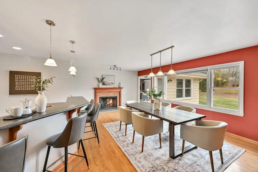 9032 N Regent ROAD, Bayside, WI 53217 - Image #3