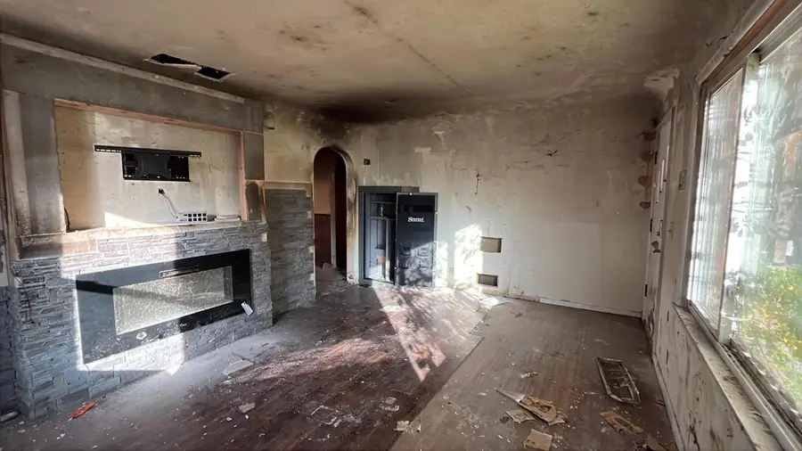 821 N Washington STREET, Janesville, WI 53548 - Image #3