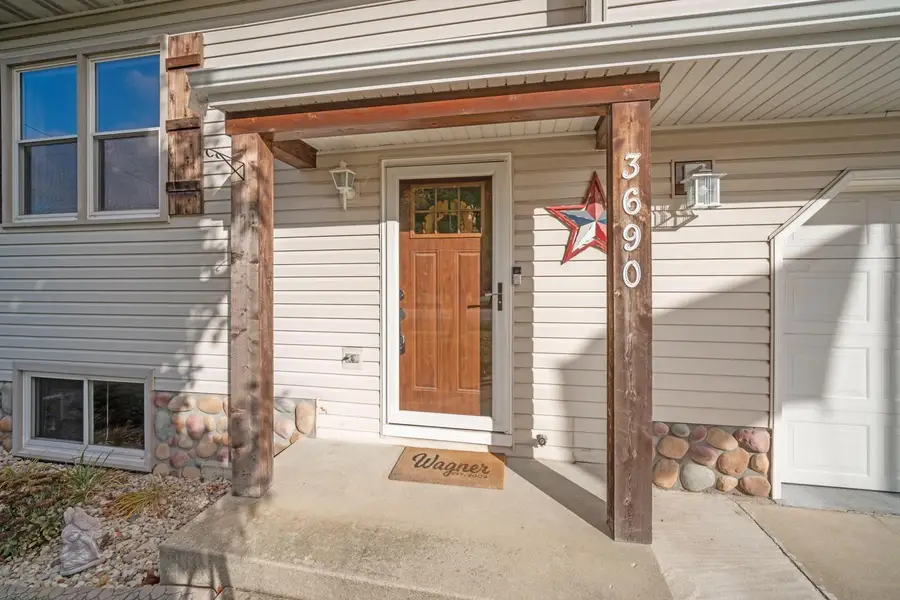 3690 E Elm ROAD, Oak Creek, WI 53154 - Image #2