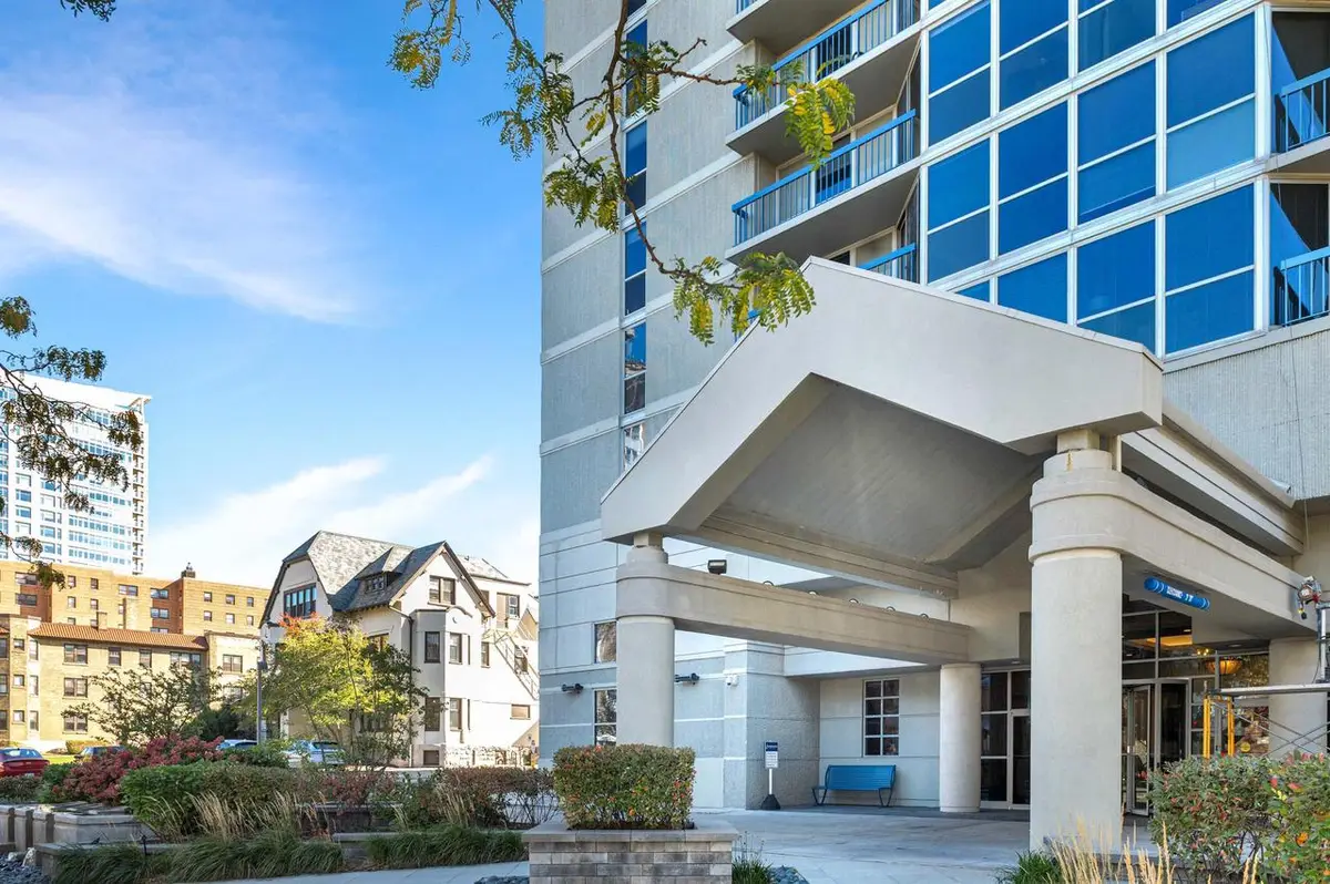 1660 N Prospect AVENUE #702, Milwaukee, WI 53202 - Image #1