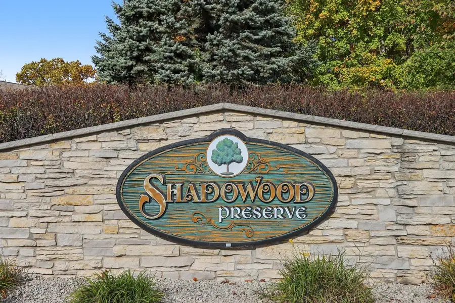 1275 Shadowood CIRCLE #110, West Bend, WI 53095 - Image #2