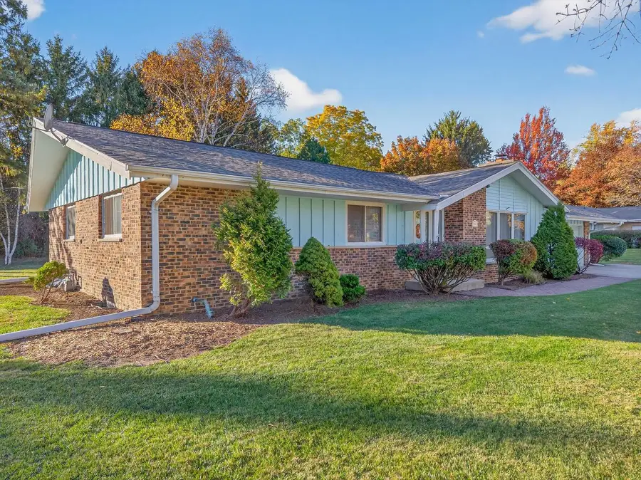 9497 N Maura LANE, Brown Deer, WI 53223 - Image #2