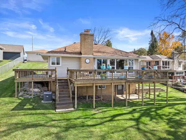 5730 N River Bay ROAD, Waterford, WI 53185