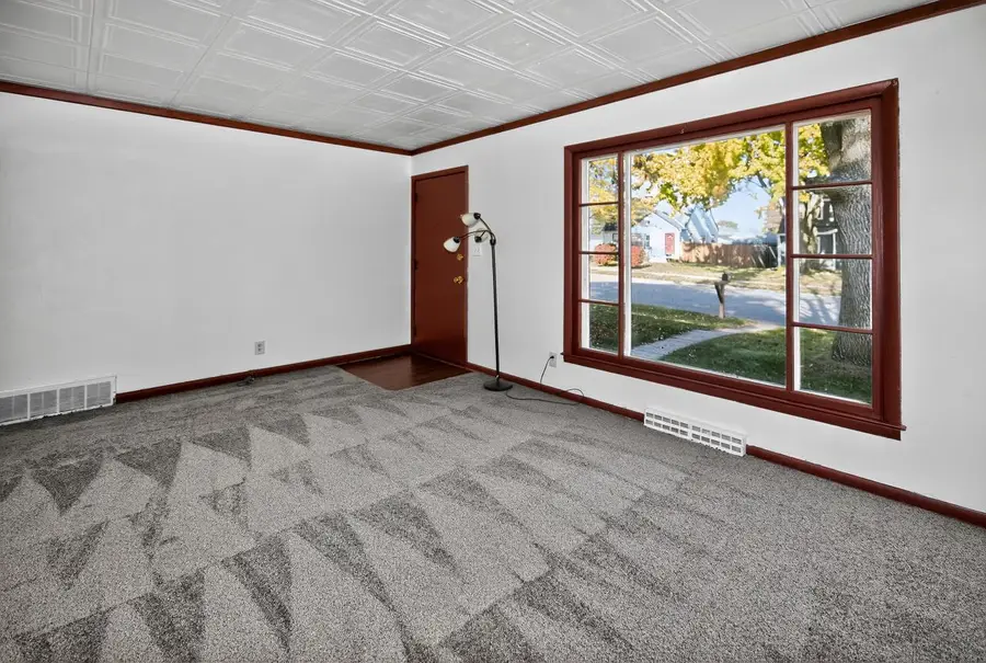 615 Blake AVENUE, South Milwaukee, WI 53172 - Image #3