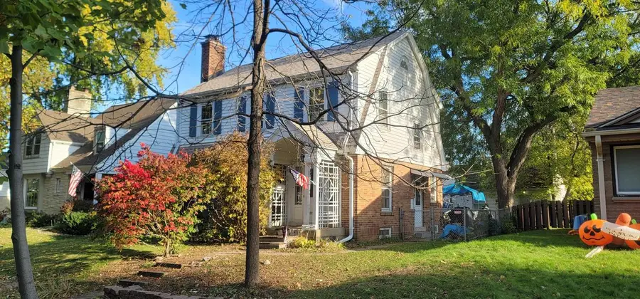 4623 W Midland DRIVE, Greenfield, WI 53219 - Image #2