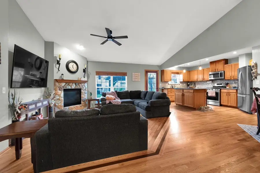 1823 Creek Ridge DRIVE, Racine, WI 53402 - Image #2