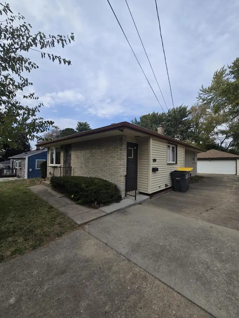 1112 Gertrude STREET, Waukesha, WI 53186 - Image #2