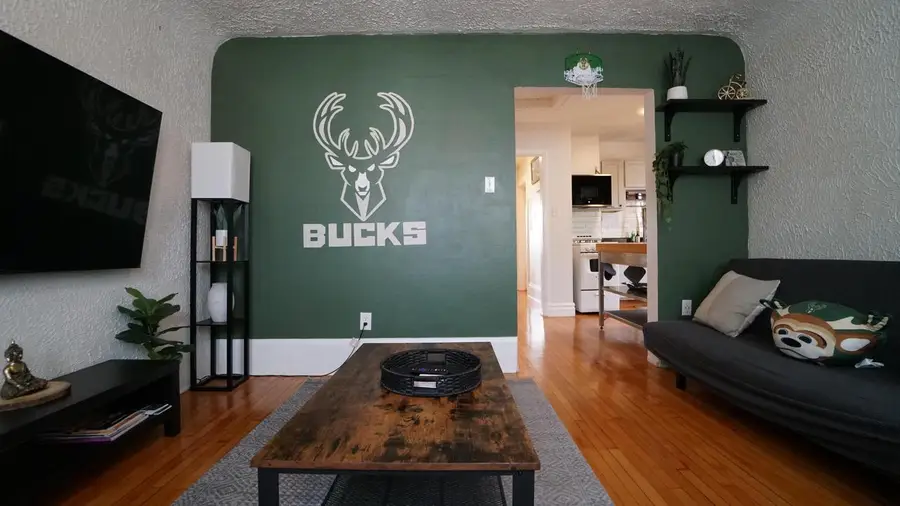 5523 W Burnham STREET, West Allis, WI 53219 - Image #3