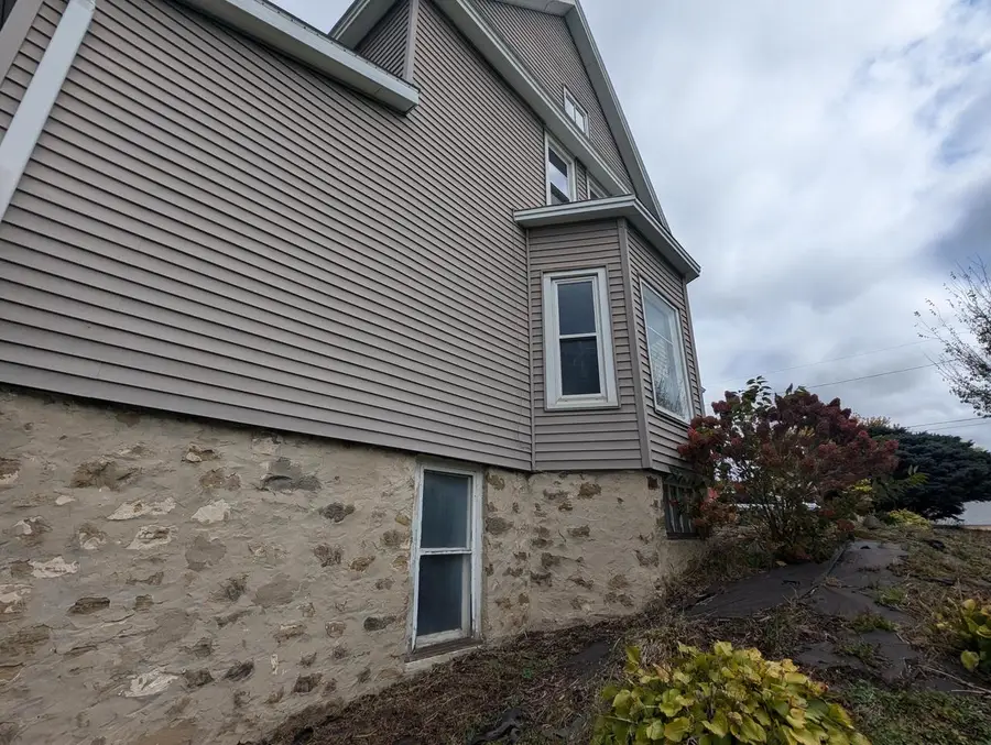 916 S Water STREET, Sparta, WI 54656 - Image #3