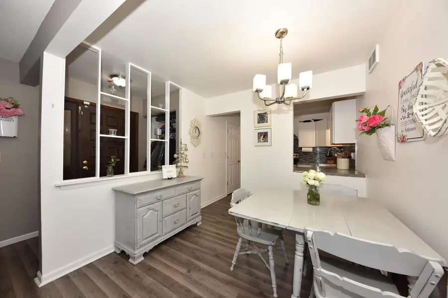 8643 N Servite DRIVE #112, Milwaukee, WI 53223 - Image #3