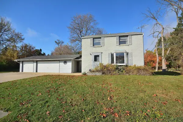 2365 N Calhoun ROAD, Brookfield, WI 53005