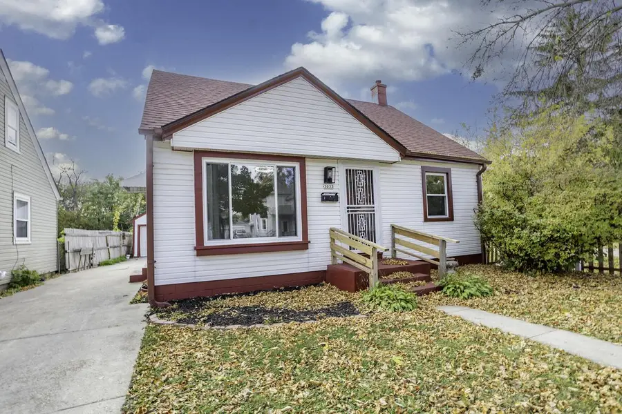 3033 W Eggert PLACE, Milwaukee, WI 53209 - Image #3