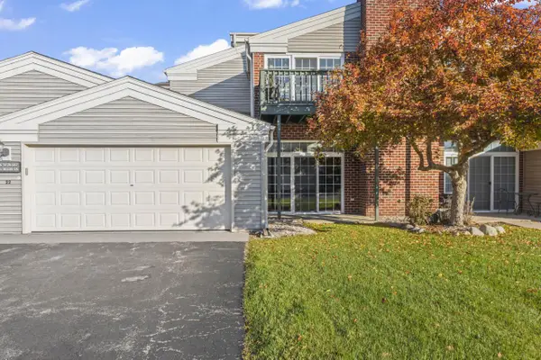 N16W26567 Tall Reeds LANE #D, Pewaukee, WI 53072