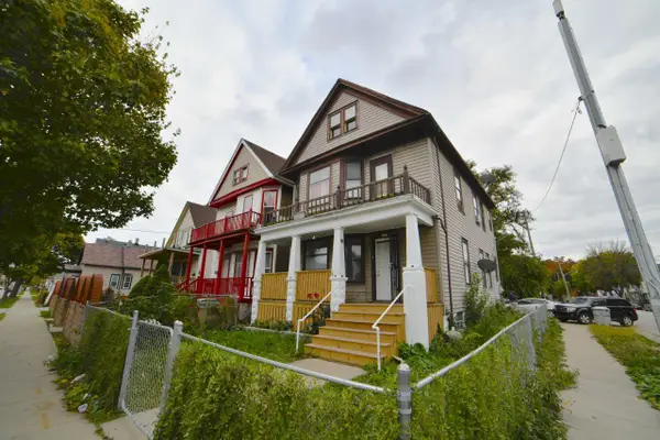 1835 W Burnham STREET, Milwaukee, WI 53204