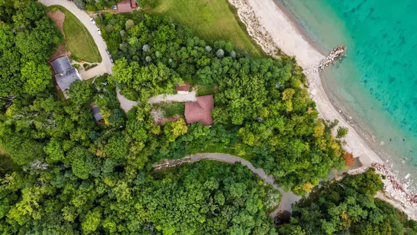 1701 Heather LANE, Racine, WI 53402