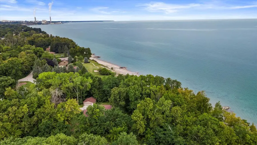 1701 Heather LANE, Racine, WI 53402 - Image #3