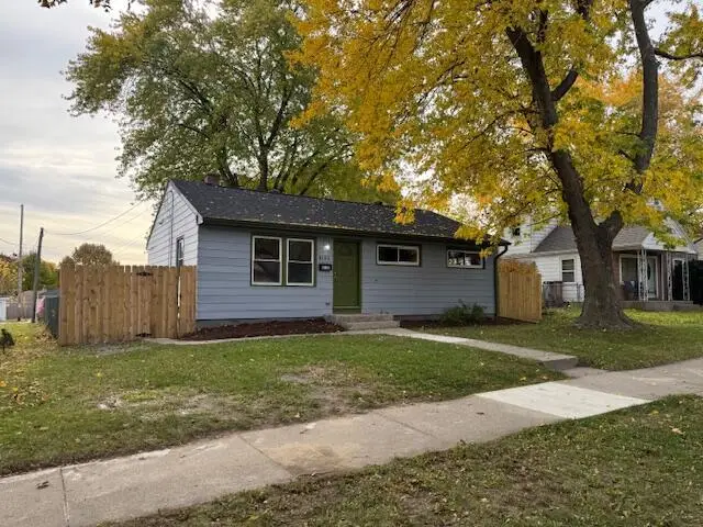 8133 W Herbert AVENUE, Milwaukee, WI 53218 - Image #1