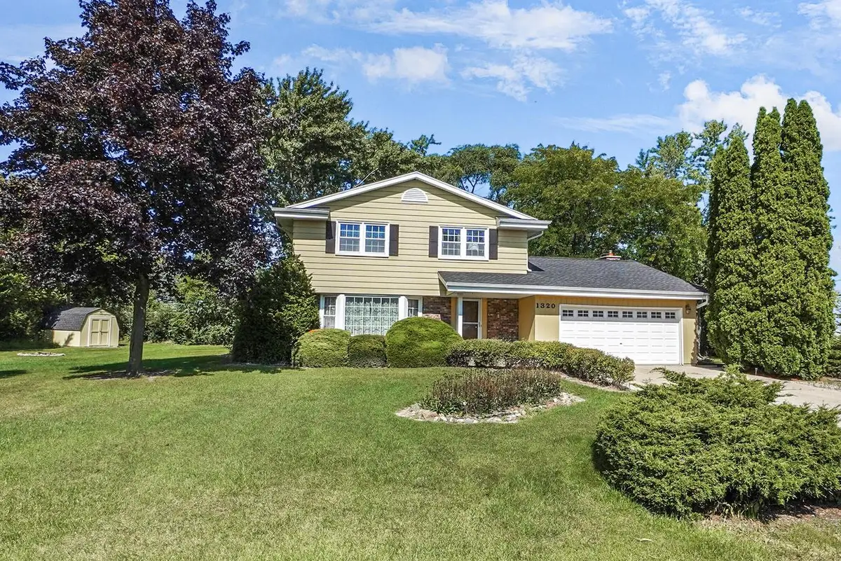 1320 W Lois LANE, Oak Creek, WI 53154 - Image #1