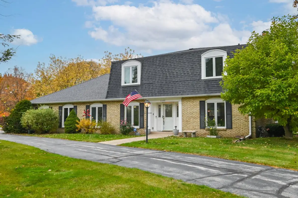 3285 Old Lantern DRIVE, Brookfield, WI 53005 - Image #1