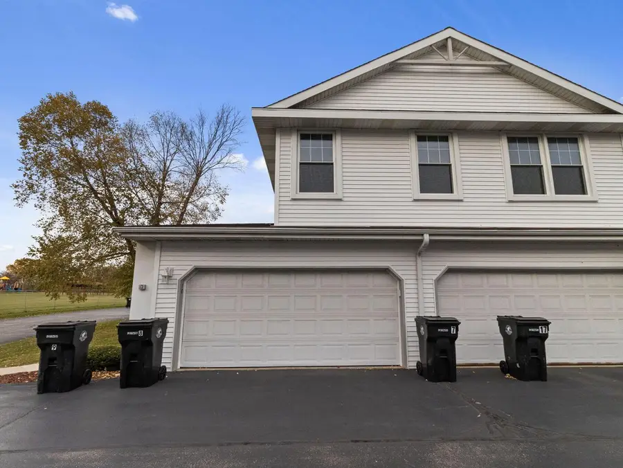 6245 S Creekside DRIVE #18, Cudahy, WI 53110 - Image #2