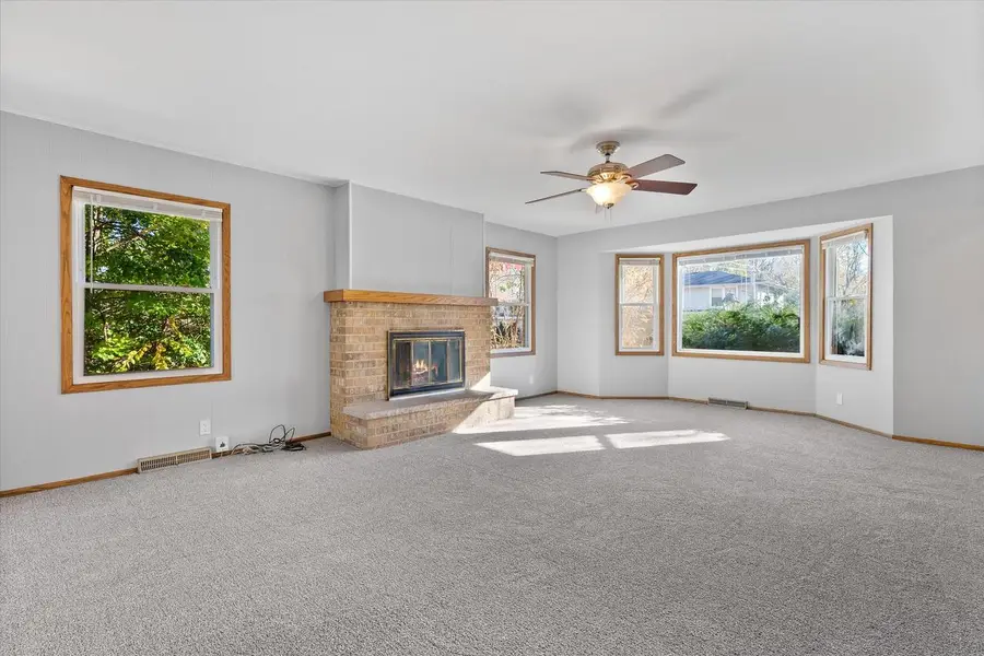11722 W Diane DRIVE #11724, Wauwatosa, WI 53226 - Image #2