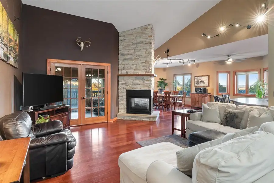 726 4th STREET N, La Crescent, MN 55947 - #2