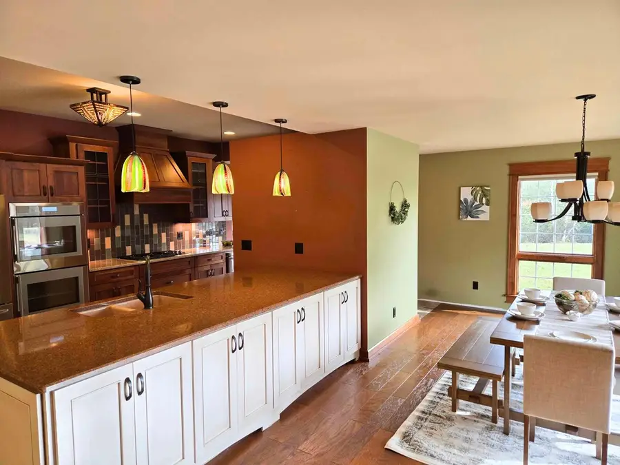 7200 Cork LANE, Hartford, WI 53027 - Image #2