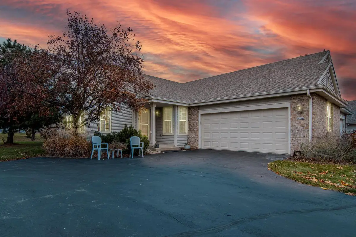 1224 Steeplechase DRIVE, Watertown, WI 53094 - Image #1